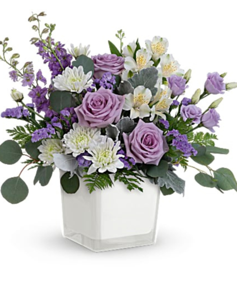 lavender and cream floral arrangement